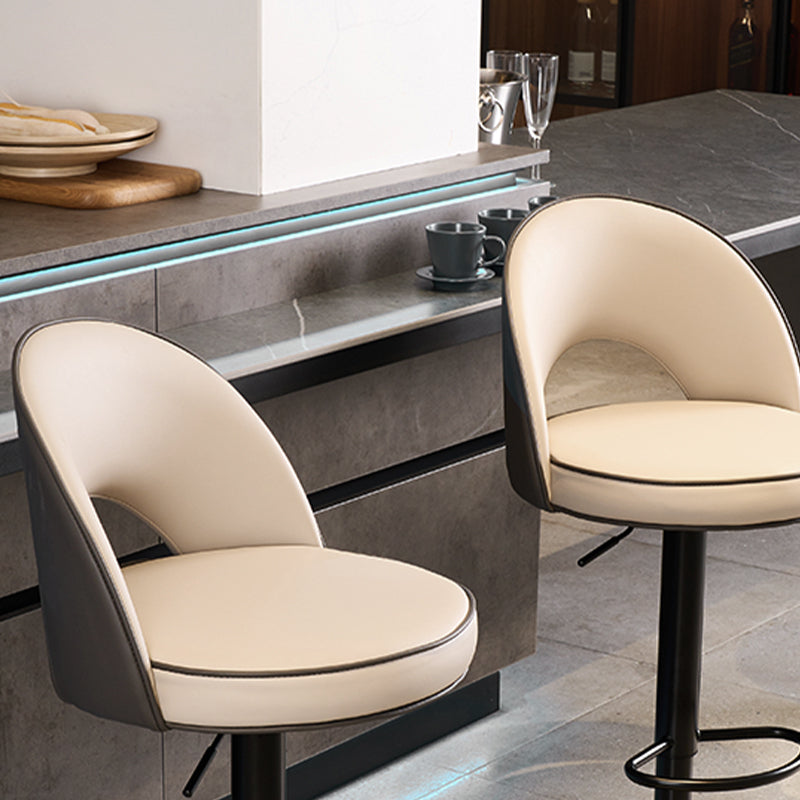 Tabourets de bar pivotants à hauteur réglable, style Glam, en simili cuir, avec base noire