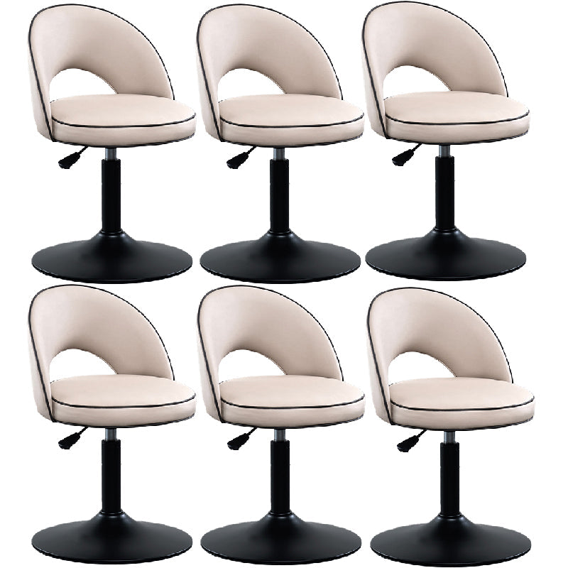 Tabourets de bar pivotants à hauteur réglable, style Glam, en simili cuir, avec base noire