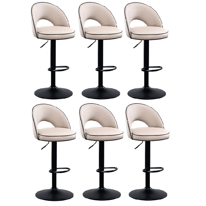 Tabourets de bar pivotants à hauteur réglable, style Glam, en simili cuir, avec base noire