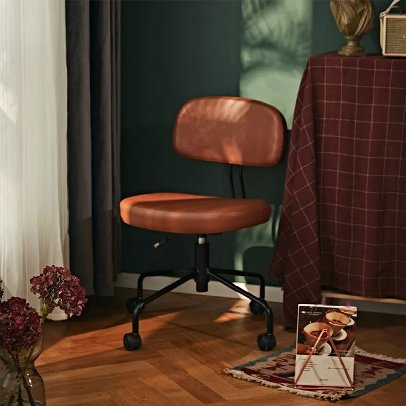 Silla de oficina de armas fijas modernas cuero sin angustia silla de portaobjetos ergonómico con ruedas