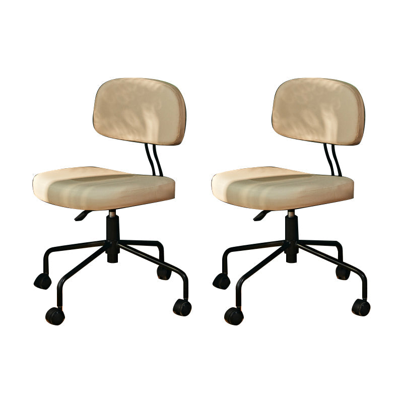 Silla de oficina de armas fijas modernas cuero sin angustia silla de portaobjetos ergonómico con ruedas