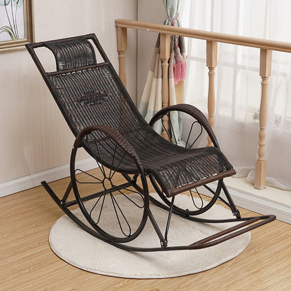 Chaise à bascule moderne du rotin moderne chaise à bascule intérieure