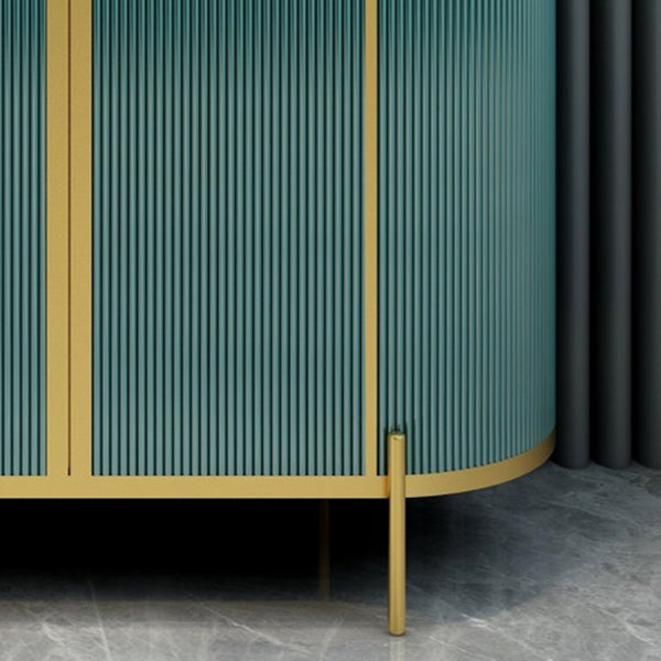 Gabinete paralero de piedra del lado glamoroso con puertas para la cocina