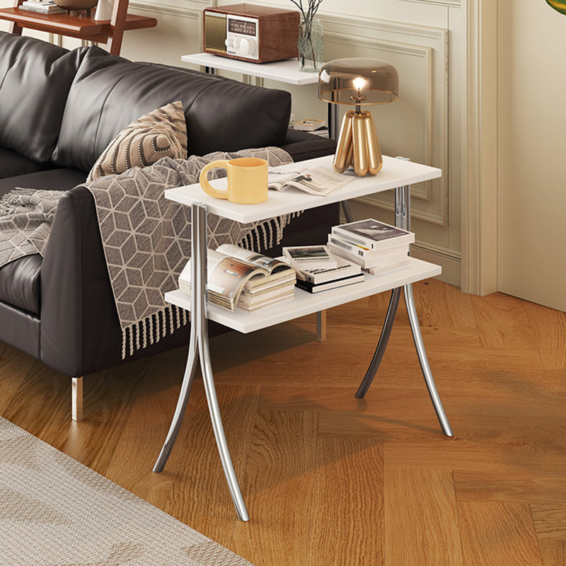 Libreria orizzontale in stile aperto in stile moderno con scaffali