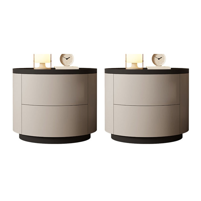 モダンなベッドナイトスタンドフェイクウッドアクセントテーブル寝室のナイトスタンド