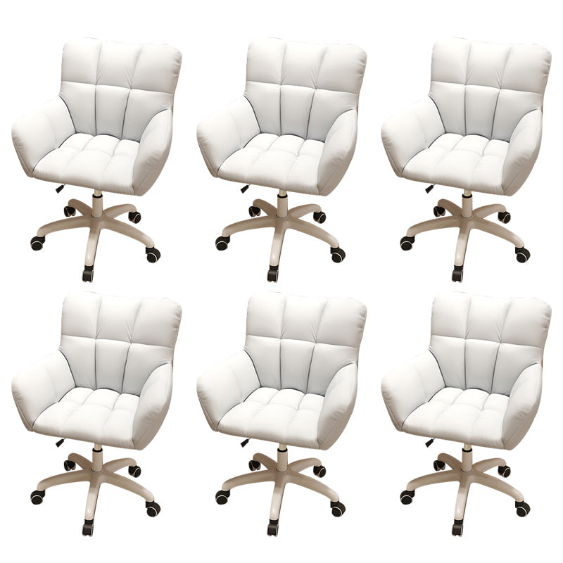 Moderner armloser Bürostuhl Keine belastende ergonomische Rutschenstuhl mit Rädern