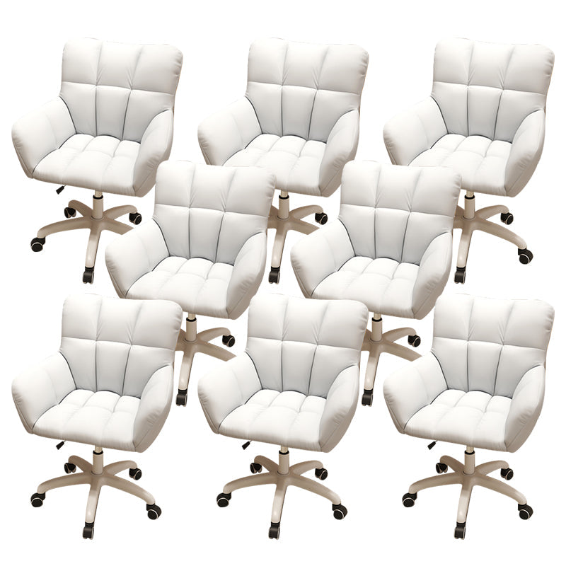 Moderner armloser Bürostuhl Keine belastende ergonomische Rutschenstuhl mit Rädern