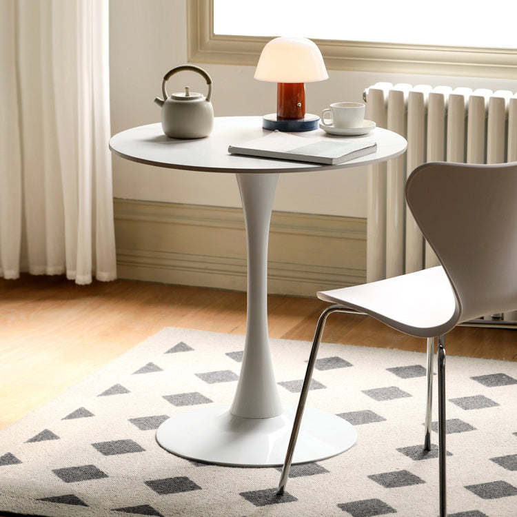 White Round Dining Table Stone Top Dining Table with Tulip Base Clearhalo 'Dining Tables & Seating' 'Dining Tables' 'dining_table' 'furn' 'furn_dining_table' 'Furniture' 'Kitchen & Dining Furniture' 7460637