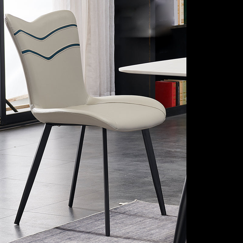 Silla lateral de cuero de color de comedor interior moderno