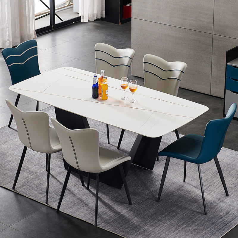 Silla lateral de cuero de color de comedor interior moderno