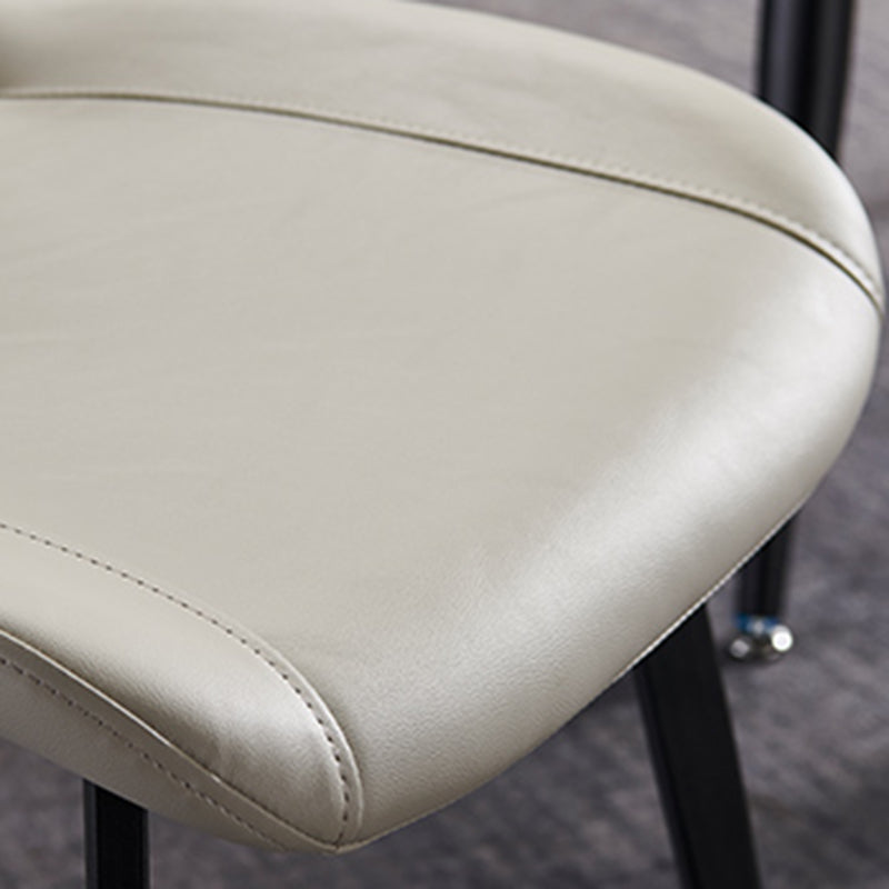 Silla lateral de cuero de color de comedor interior moderno