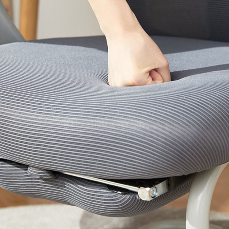 MODERNA PRODDED AMPIGLIE CHE SEDIA DI ARMAGGIO MECCANISMO NESSUNA PROPRIETÀ ERGONOMICA DEGGI