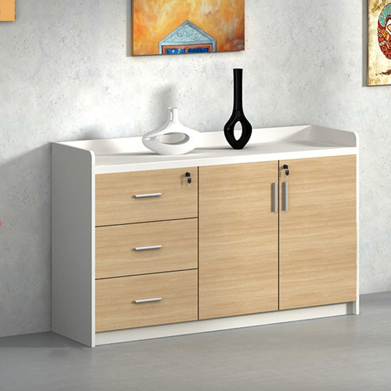 Abbazzinamento in stile Nordic Amatico in legno Archiviazione di archiviazione