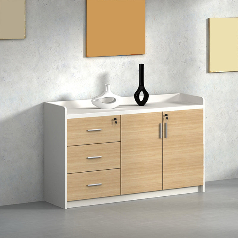 Abbazzinamento in stile Nordic Amatico in legno Archiviazione di archiviazione