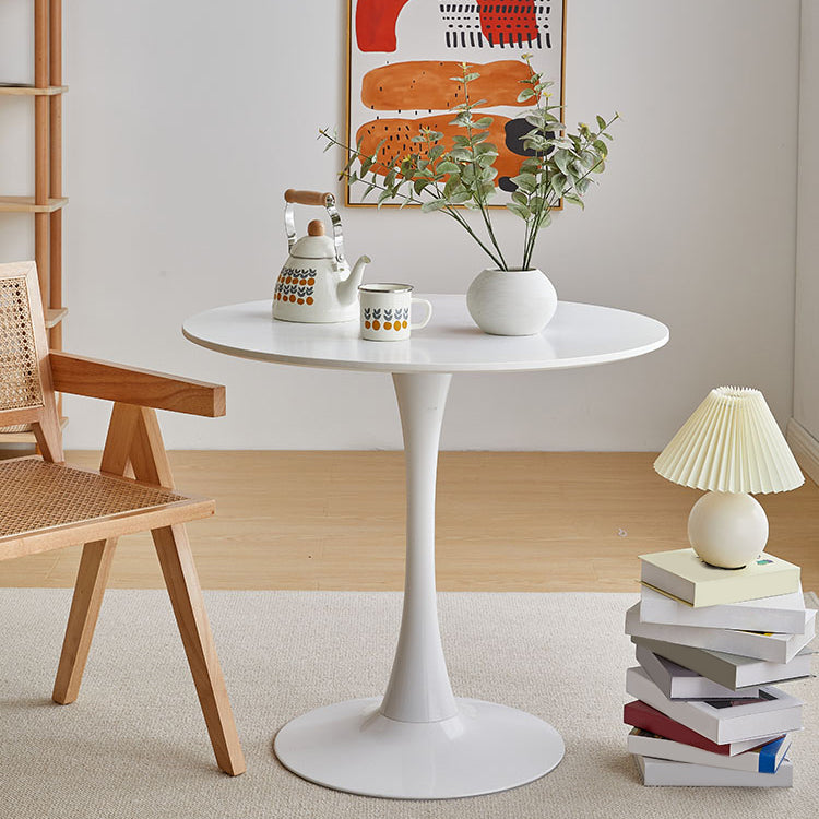 Simplicity Style Round Table Wood Dining Site Table with Tulip Base Clearhalo 'Dining Tables & Seating' 'Dining Tables' 'dining_table' 'furn' 'furn_dining_table' 'Furniture' 'Kitchen & Dining Furniture' 7476805