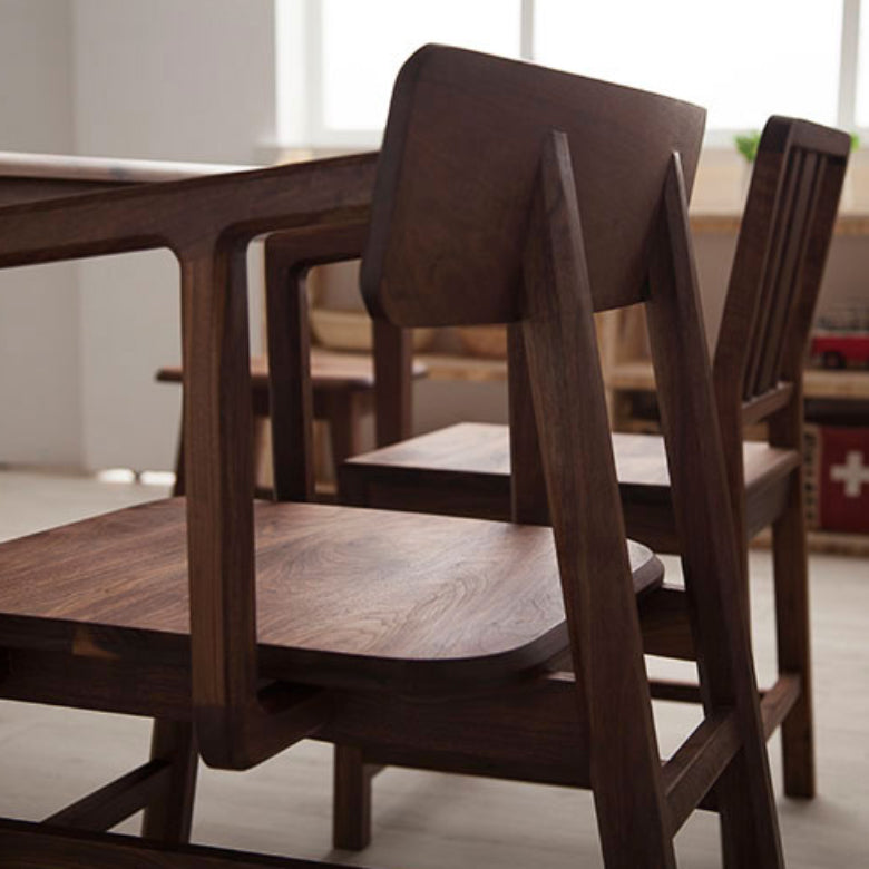 Massiver Holzarm Stuhl offener Essarm Stuhl für Esszimmer