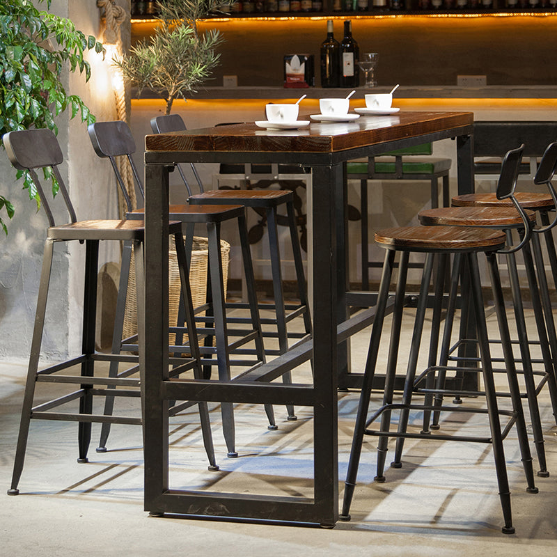 Table de salle à manger de bar de style industriel, tabouret de bar en bois massif avec base noire