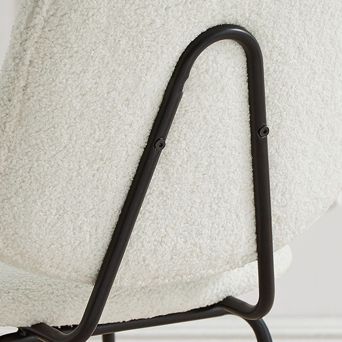 Eigentijdse zijstoel open rug metalen eetkamerstoel in het wit