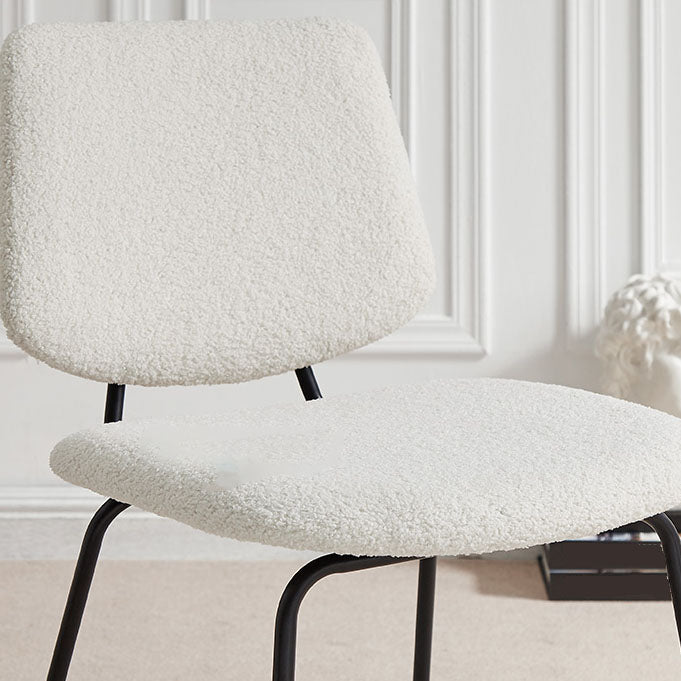 Eigentijdse zijstoel open rug metalen eetkamerstoel in het wit