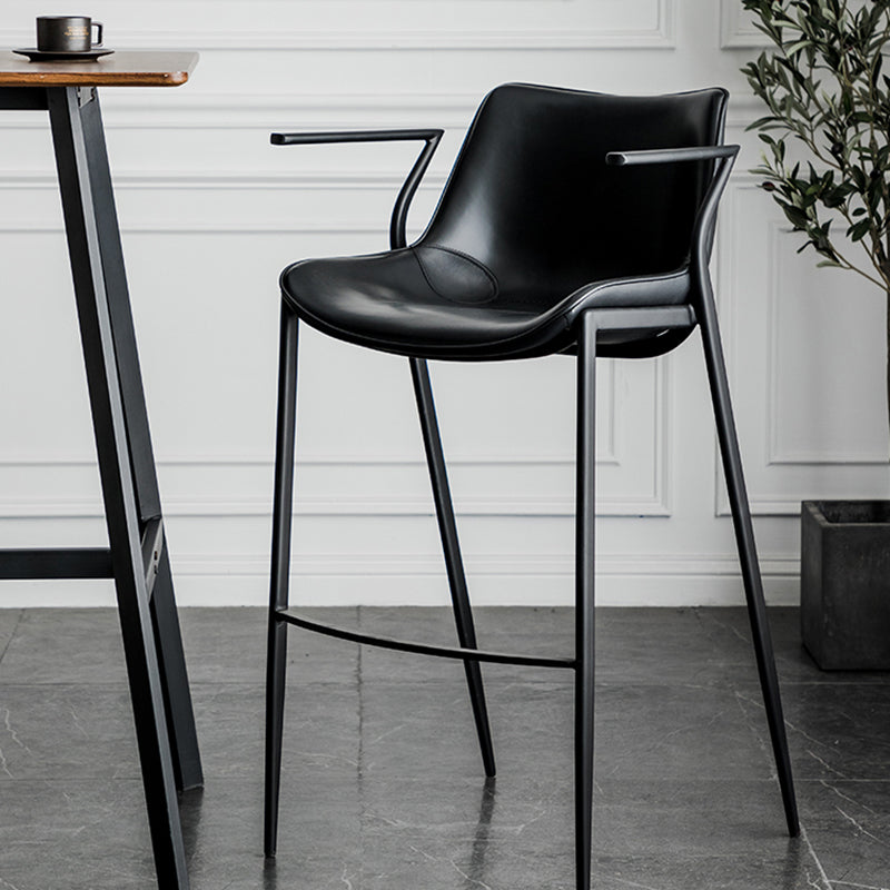 フェイクレザーカウンタースツールモダンスタイルのローバックバースツールとフットレスト