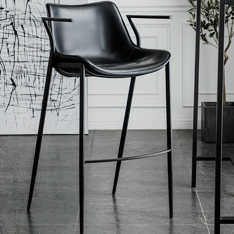 フェイクレザーカウンタースツールモダンスタイルのローバックバースツールとフットレスト