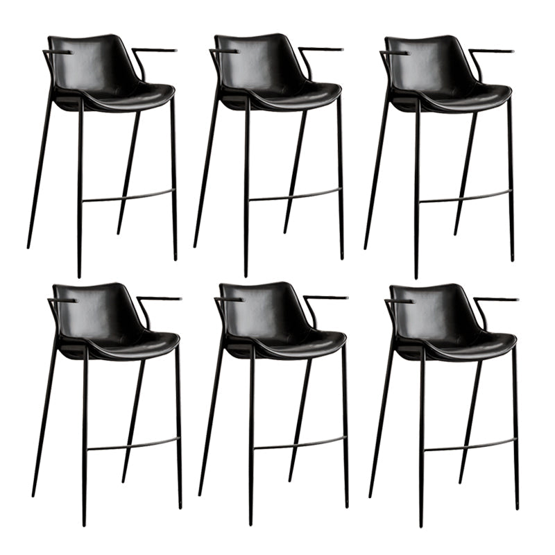 フェイクレザーカウンタースツールモダンスタイルのローバックバースツールとフットレスト