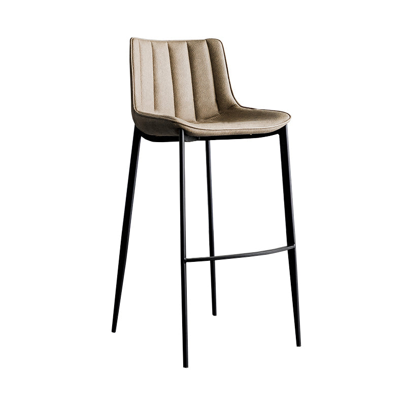 フェイクレザーカウンタースツールモダンスタイルのローバックバースツールとフットレスト