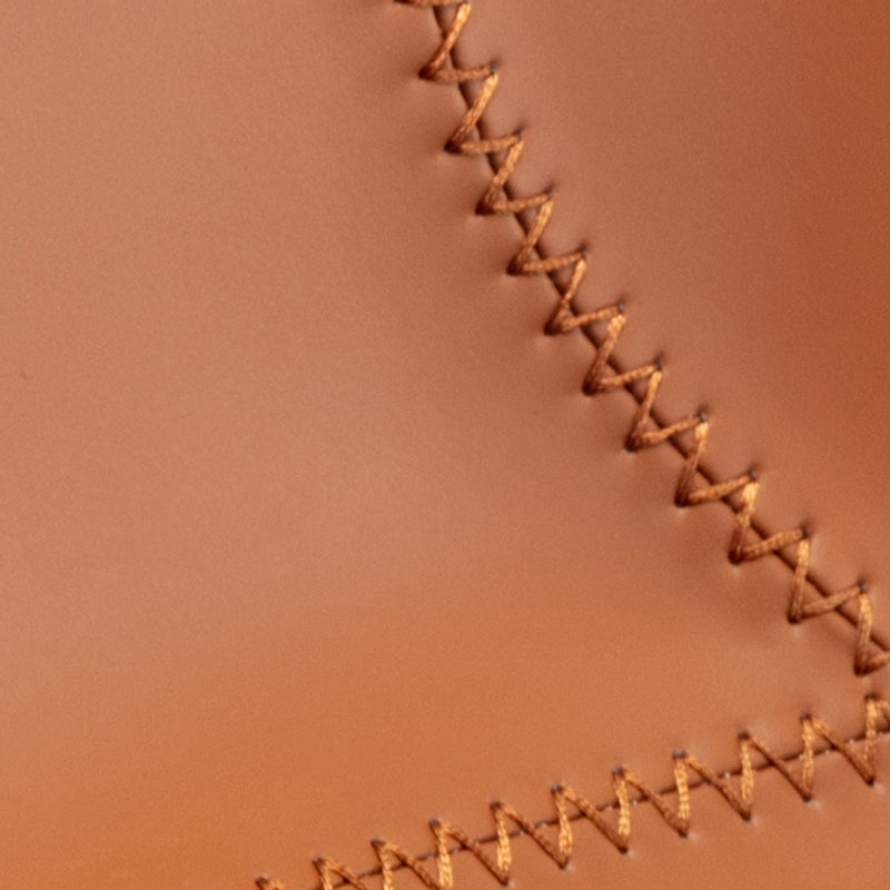 Sgabello da barretta per altezza regolabile in fuovennellata in pelle contemporanea