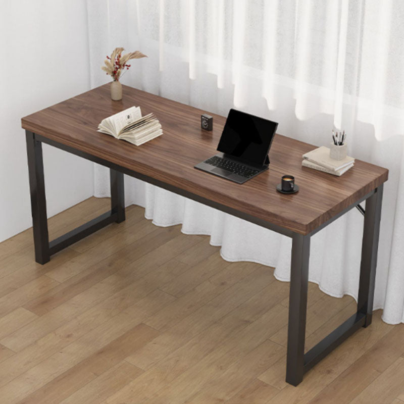 Bureau d'écriture en bois contemporain Bureau de bureau rectangulaire avec des jambes en métal