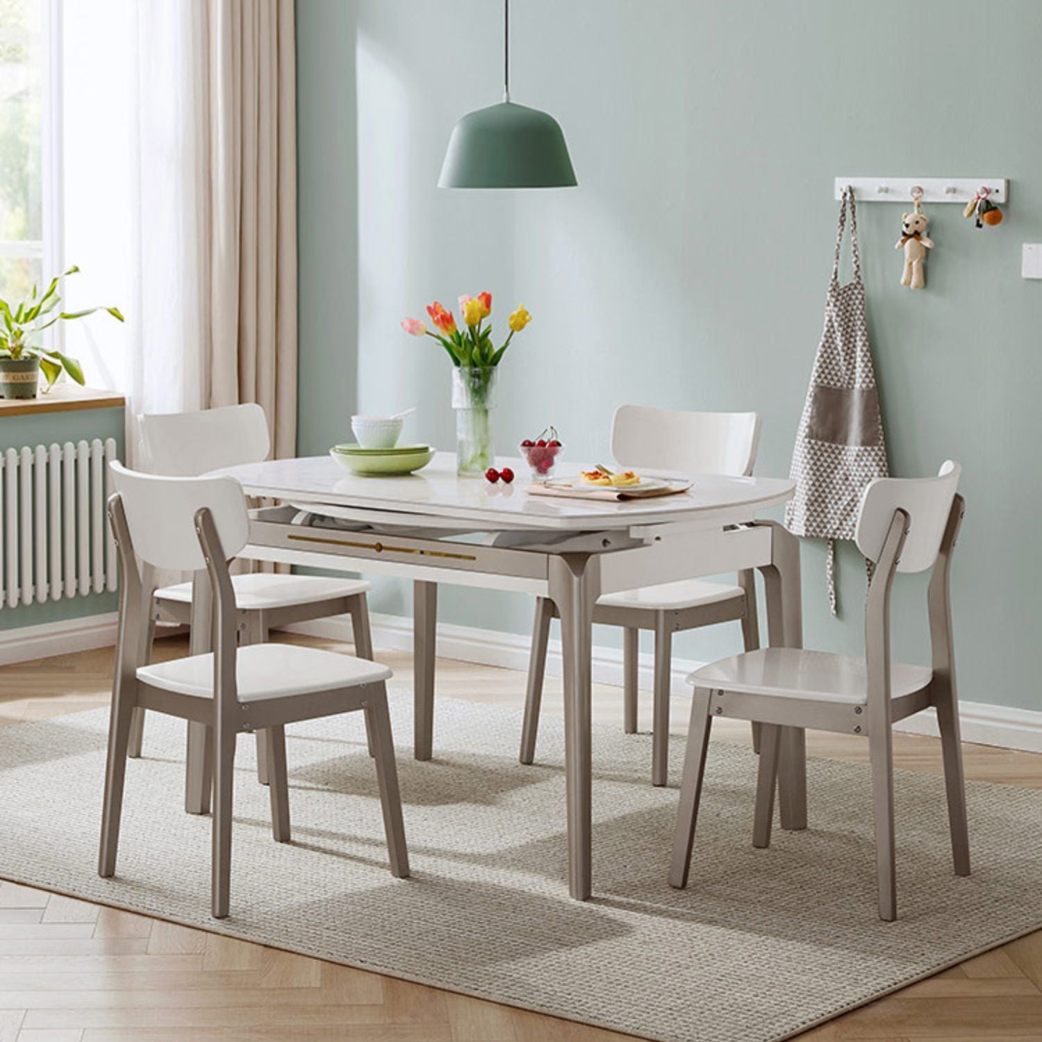 Extendable Round Dining Table Solid Wood 4 Legs Dining Table for Dining Room Clearhalo 'Dining Tables & Seating' 'Dining Tables' 'dining_table' 'furn' 'furn_dining_table' 'Furniture' 'Kitchen & Dining Furniture' 7498805