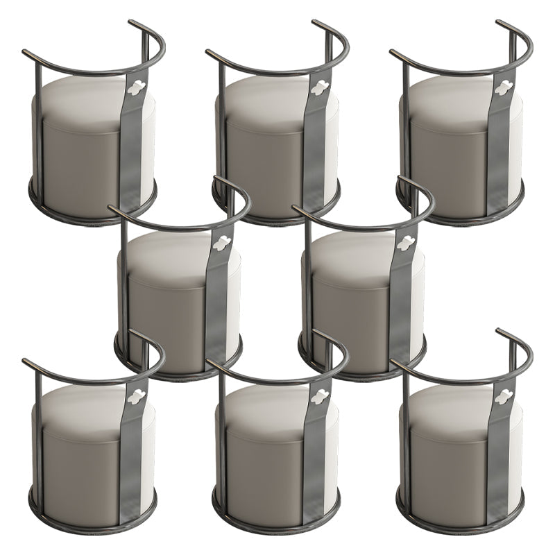 Moderne rugleuning armleuning kussenstoel met metalen basis voor eetkamer