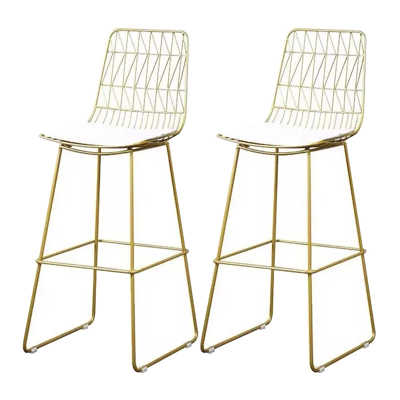 Armloze eetgelegen Glam lage achterste barkrukken met gouden metalen basis