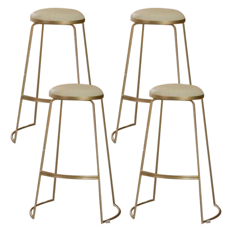 Armloze eetgelegen Glam lage achterste barkrukken met gouden metalen basis