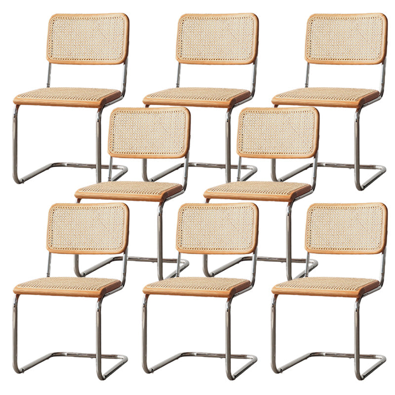 Moderne rugleuning kussenstoel met metalen basis voor eetkamer