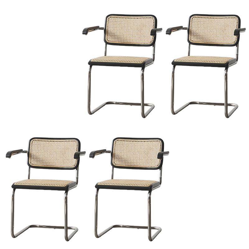 Moderne rugleuning kussenstoel met metalen basis voor eetkamer