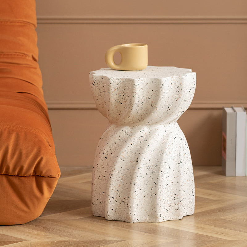 Contemporary 13.8-inch End Table Pedestal Beige Nesting Table Clearhalo 'Coffee & Accent Tables' 'End & Side Tables' 'end_side_tables' 'furn' 'furn_end_side_tables' 'Furniture' 'Living Room Furniture' 7523289