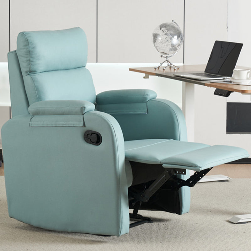 Sedia da poltrona in pelle in pelle in finta polpa di colore massiccio.