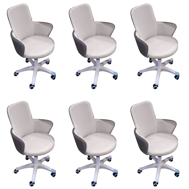 Chaise de bureau sans bras moderne en cuir à hauteur de siège réglable