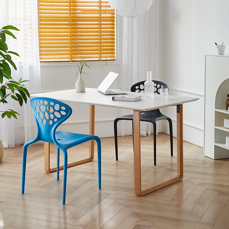 Noordse armleuning rugleuning acrylstoel met acrylpoten voor eetkamer