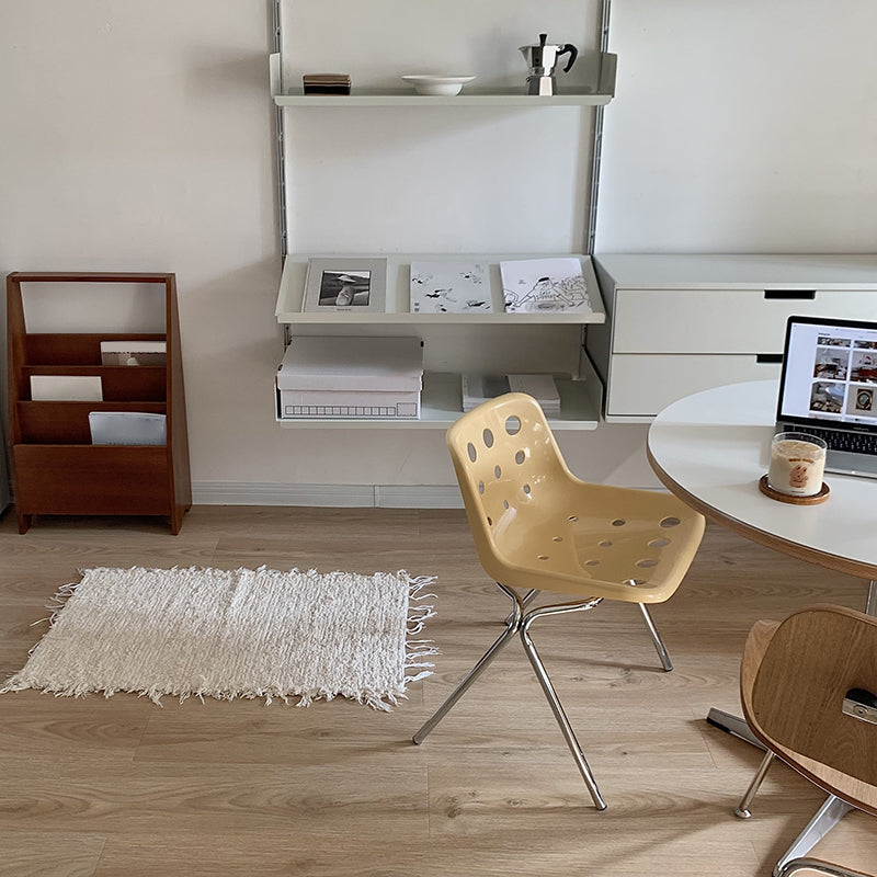 Moderner armloser Rückenlehne Acrylstuhl mit Metallbeinen für Esszimmer