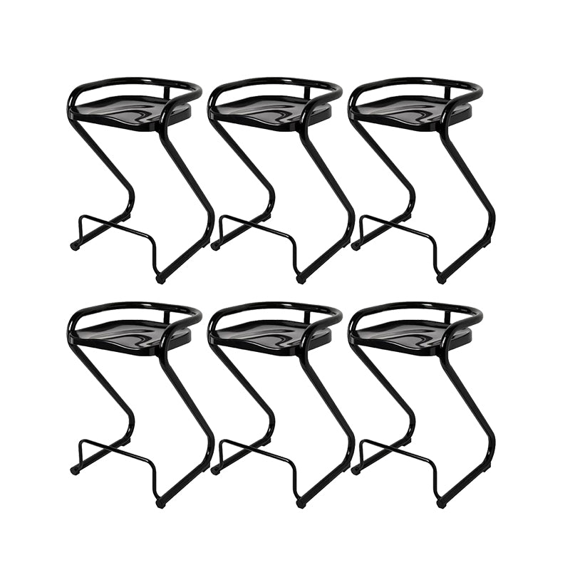 Eigentijdse lage rug 27-inch armloze barkruk met metalen basis