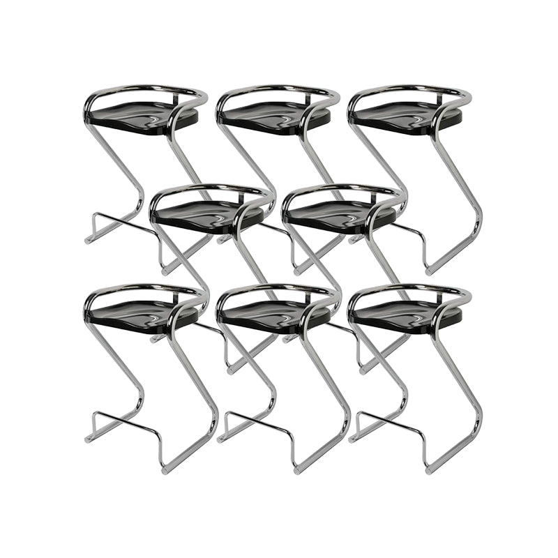 Eigentijdse lage rug 27-inch armloze barkruk met metalen basis