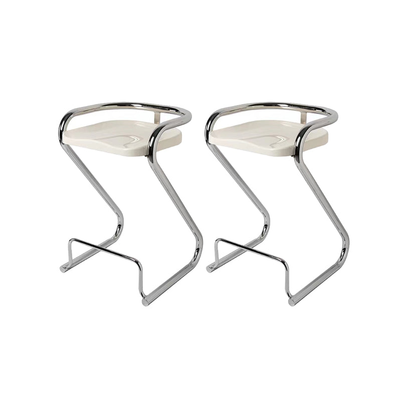 Eigentijdse lage rug 27-inch armloze barkruk met metalen basis