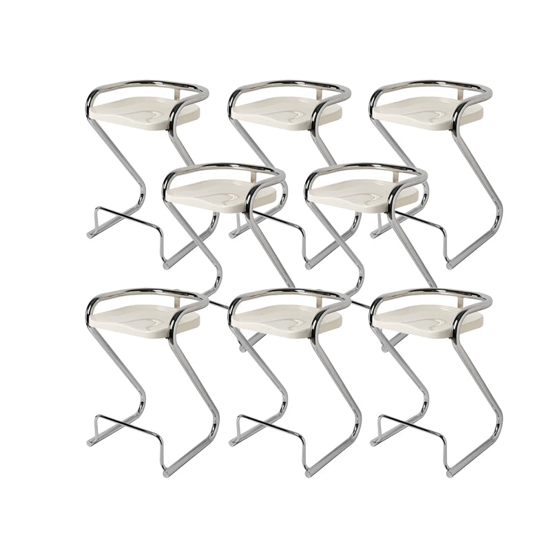 Eigentijdse lage rug 27-inch armloze barkruk met metalen basis