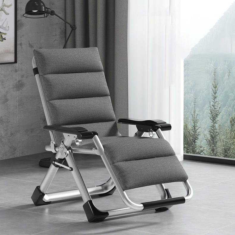 Sedia reclinabile interna con base in metallo e blocco della posizione e braccia