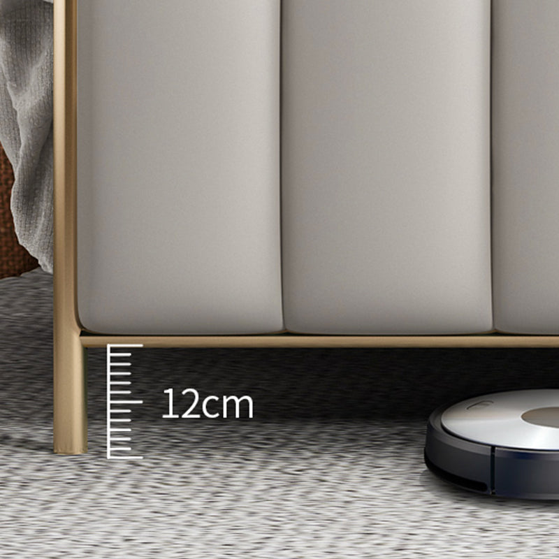 Glam -standaard bed gestoffeerd hoofdeinde massief houten beige paneelbed