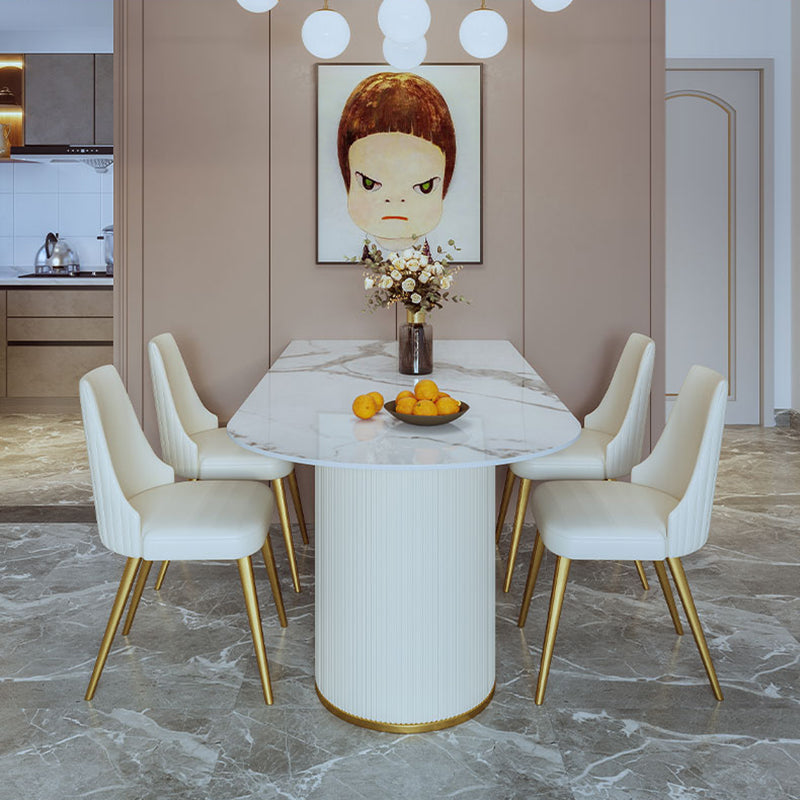 Tavolo da pranzo in forma gratuita minimalista con 4 sedie da pranzo in pelle bianca
