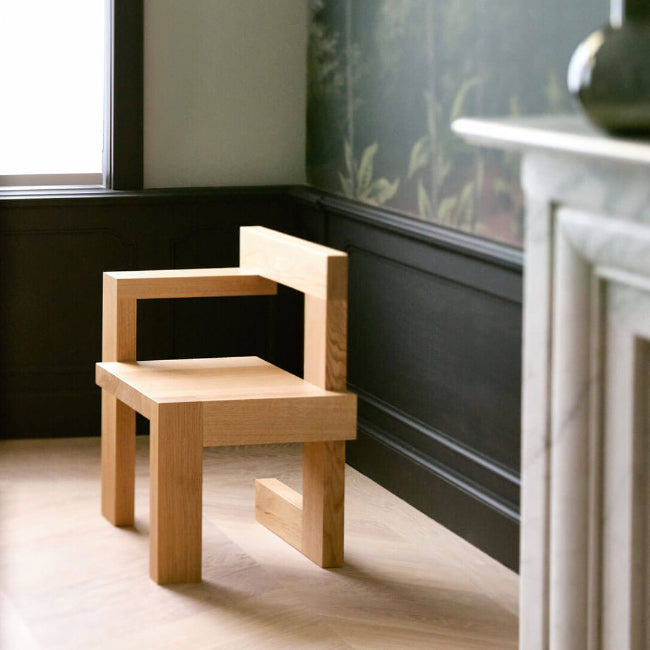 Moderner Armstuhl Holz offener Essakzent -Stuhl für Zuhause