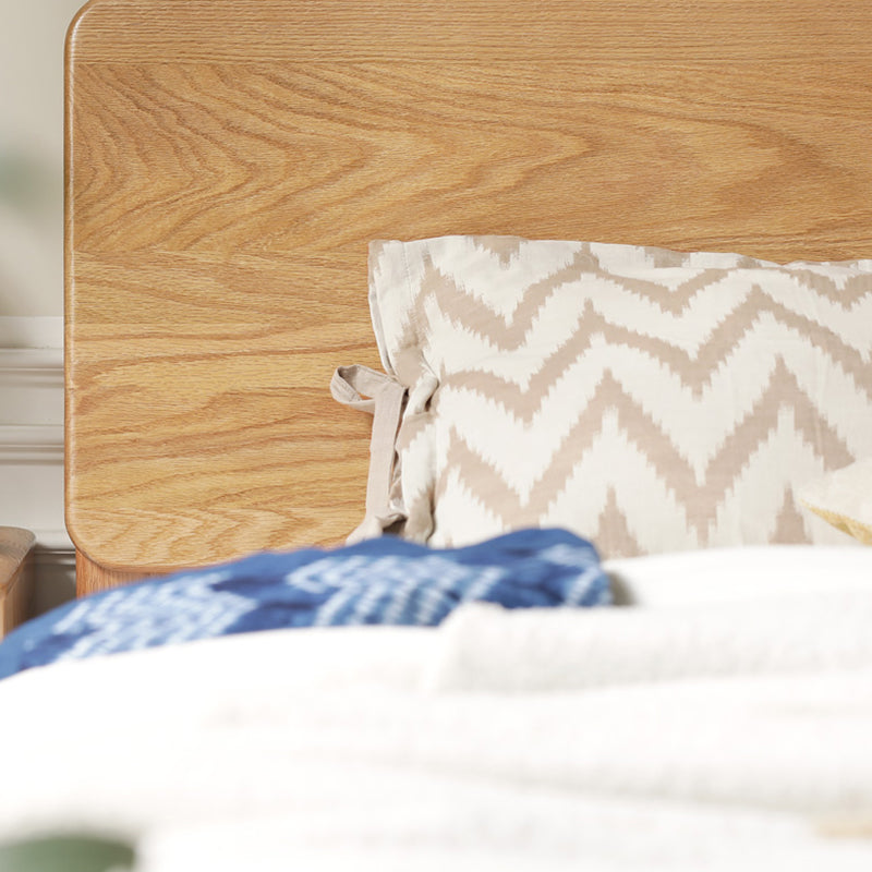 Solid Wood Standard Bed Contemporary Bed with Rectangular Headboard