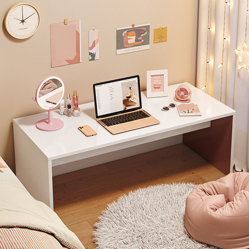 Bureau d'écriture en bois d'ingénierie Bureau de traîneau contemporain pour la maison